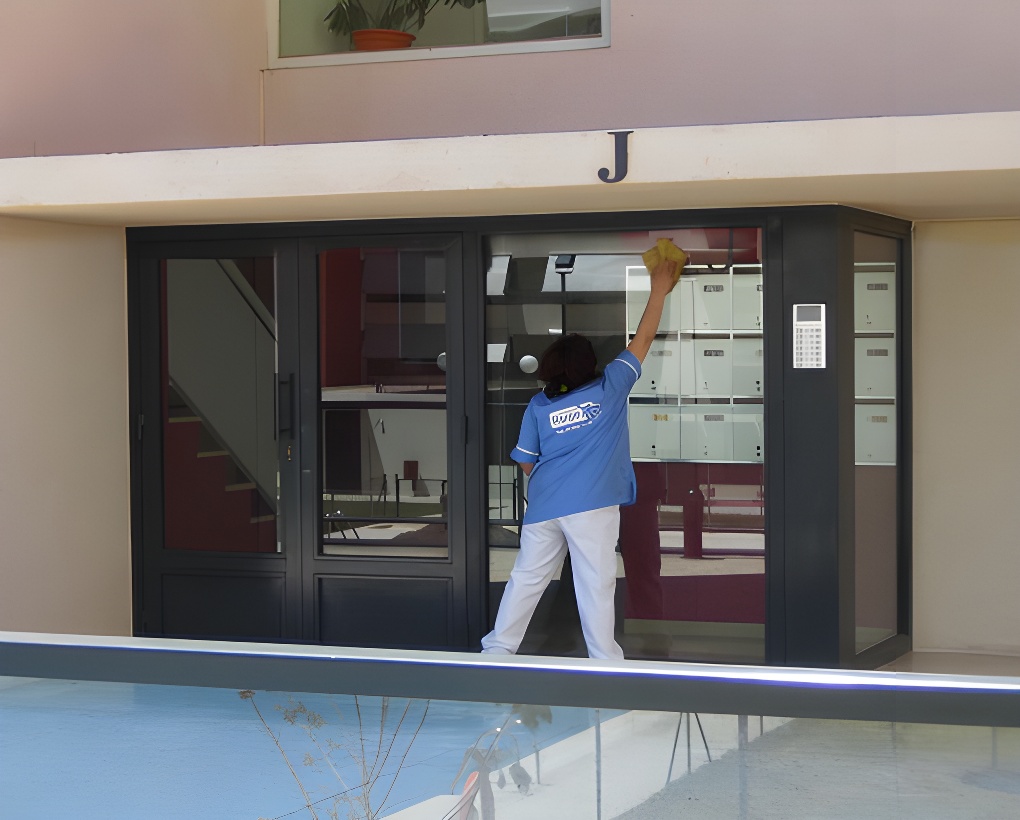 servicios-limpieza-comunidades-vecinos-mancomunidades-madrid